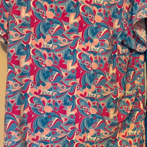 Scrub Top - Picture 2 of 3
